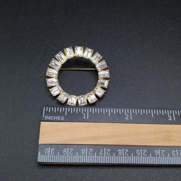 Vintage Monet Clear Rhinestone Round Brooch, Gold Plated, 1 1/2 Inches - Picture 7 of 7